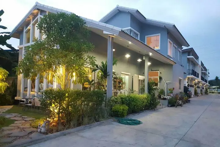 Банг-Саре: La'moon Resort