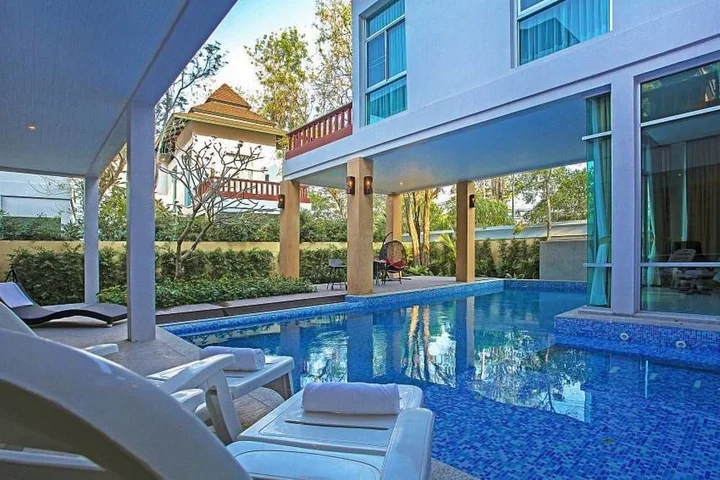 На Чом Тхиан: Jomtien Waree 8 6 Bed