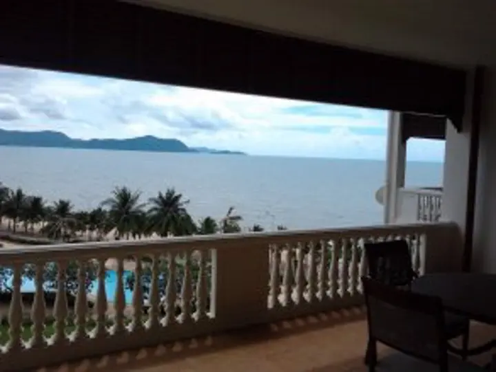 На Чом Тхиан: Baan Somprason Condo Pattaya