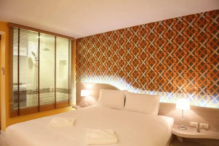 Паттайя: Trebel Service Apartment Pattaya