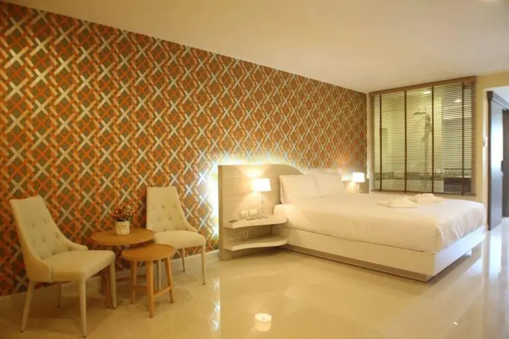 Паттайя: Trebel Service Apartment Pattaya