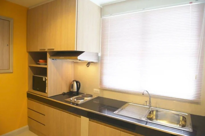 Паттайя: Trebel Service Apartment Pattaya