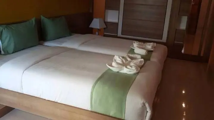 Паттайя: Pintree Service Apartment Pattaya