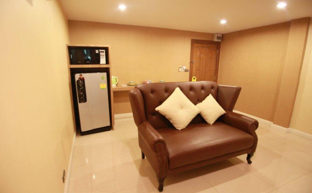 Паттайя: Pintree Service Apartment Pattaya