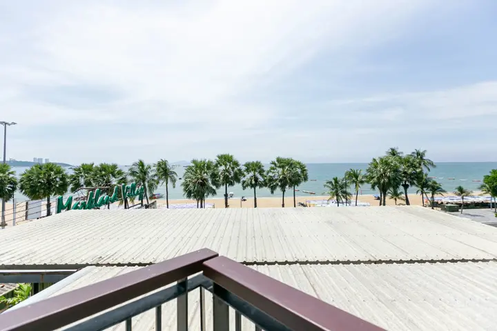 Паттайя: The Bedrooms Hostel Pattaya
