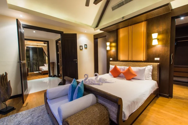 Муанг: Вилла Phuket Direct