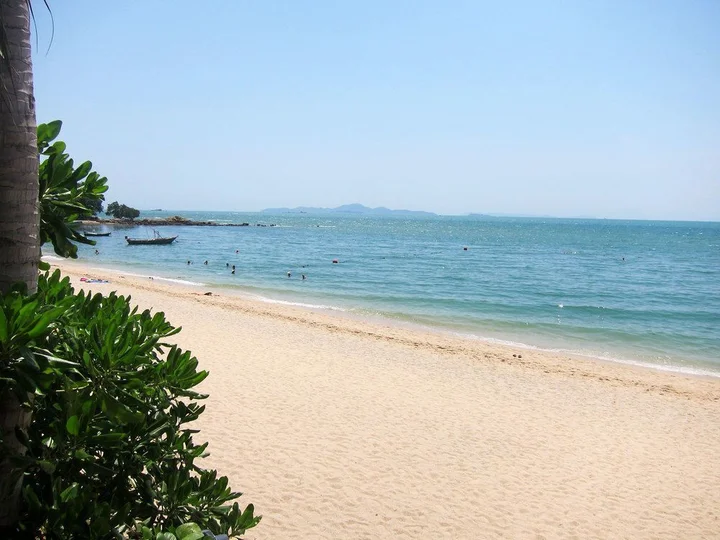 Паттайя: Laguna Heights 7 Dream Beach Apartment