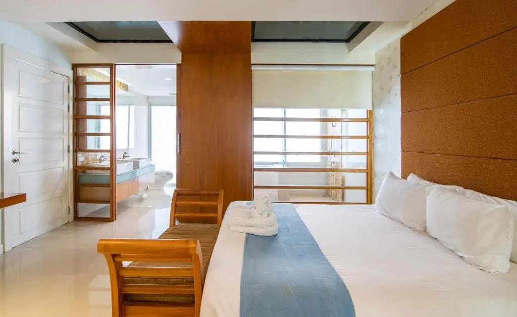 Паттайя: Royal Beach View Suites