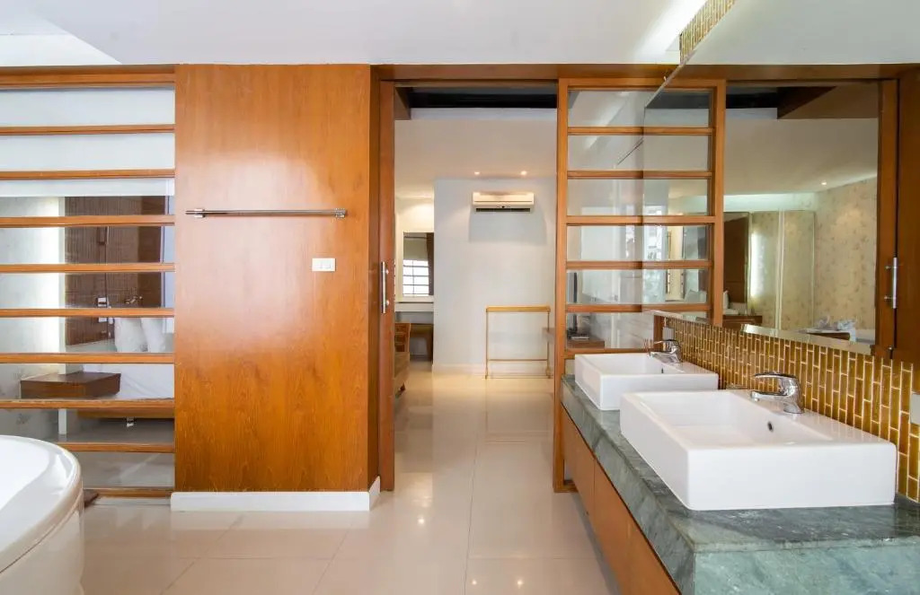 Паттайя: Royal Beach View Suites