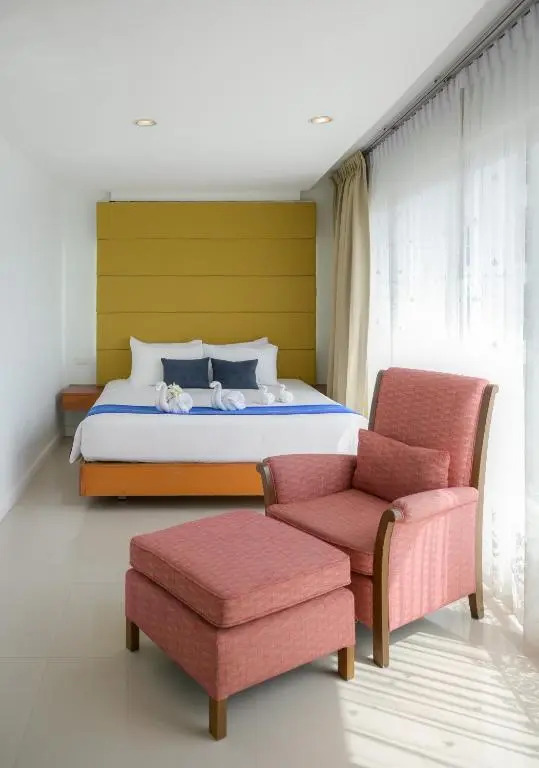 Паттайя: Royal Beach View Suites