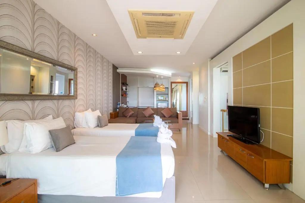 Паттайя: Royal Beach View Suites