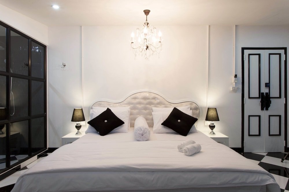 Муанг: Me Room Hotel
