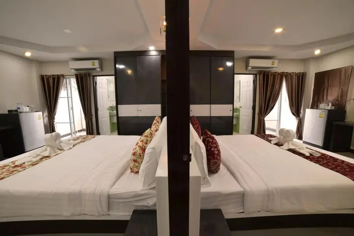 Бангкок: Gold Airport Suites