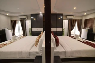 Бангкок: Gold Airport Suites