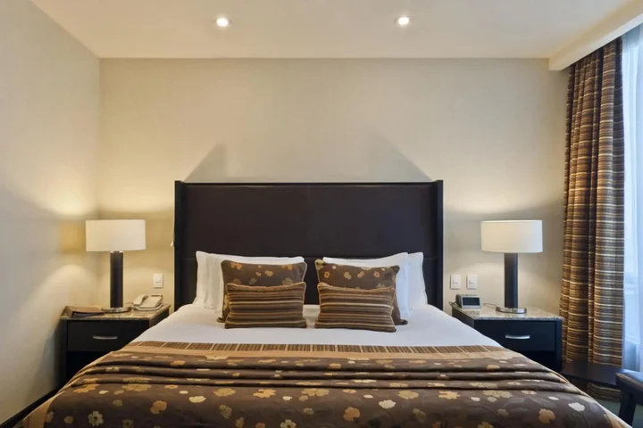 Бангкок: Gold Airport Suites
