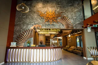 Паккрет: Villa Baron Hotel