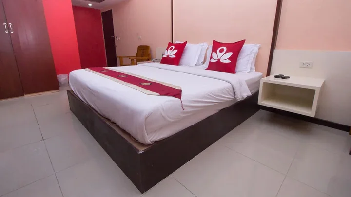 Бангкок: ZEN Rooms Surasak 2