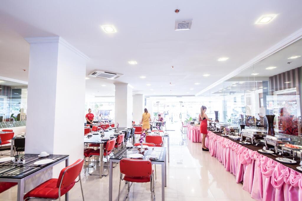 Кату: Patong Holiday Hotel