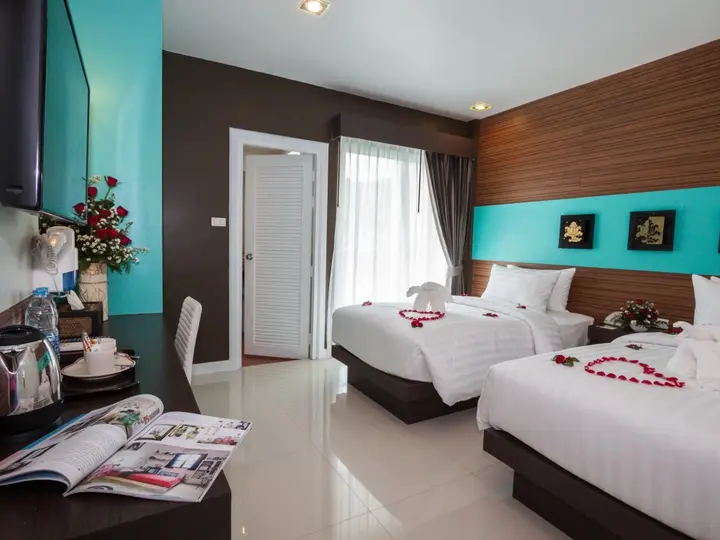 Кату: Patong Holiday Hotel