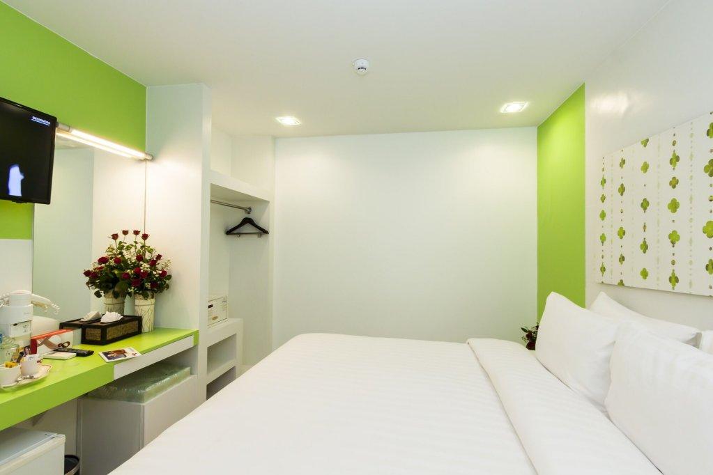 Кату: Patong Holiday Hotel