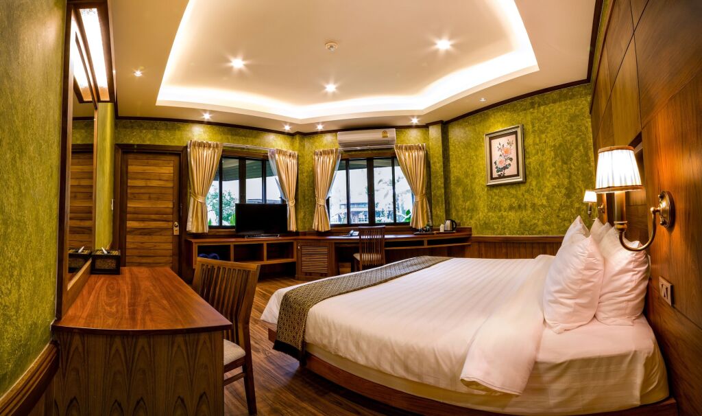 Тхаланг: Naiyang Park Resort