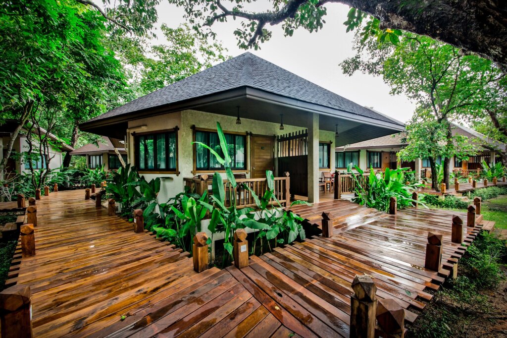 Тхаланг: Naiyang Park Resort