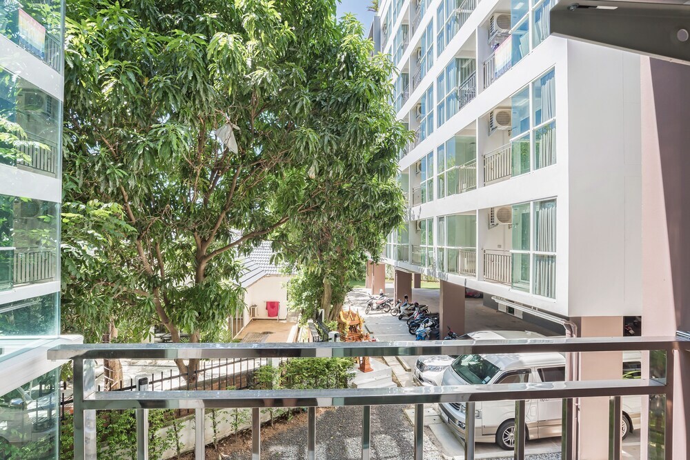 Ozone Condotel By Favstay — фото 1