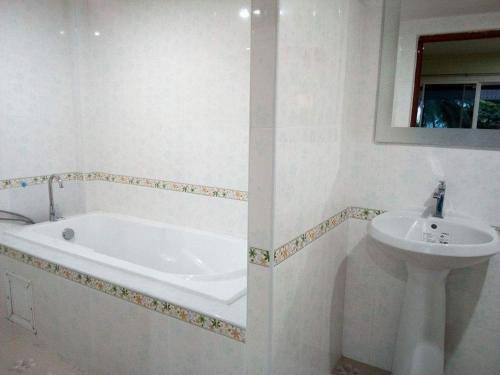 Ла-Нгу: Sea Side Home Resort