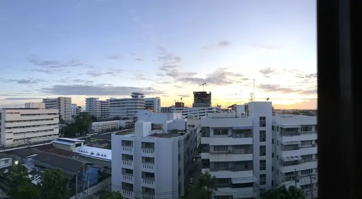 Кхлонг-Янг: The Isis Stay in Korat
