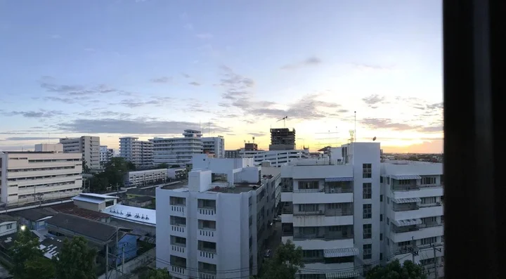Кхлонг-Янг: The Isis Stay in Korat
