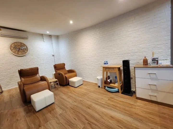 Банг-Саре: Apinya Resort Bangsarey