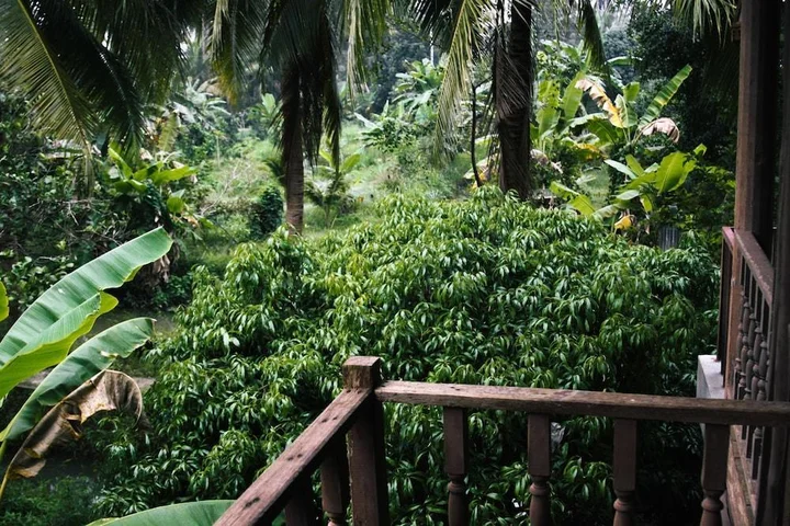 Ампхава: Baan LoyLom SuanAmphawa