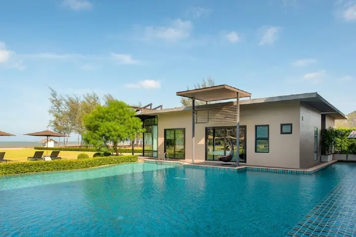 Сам-Рои-Йот: La Isla Pranburi Beach Resort