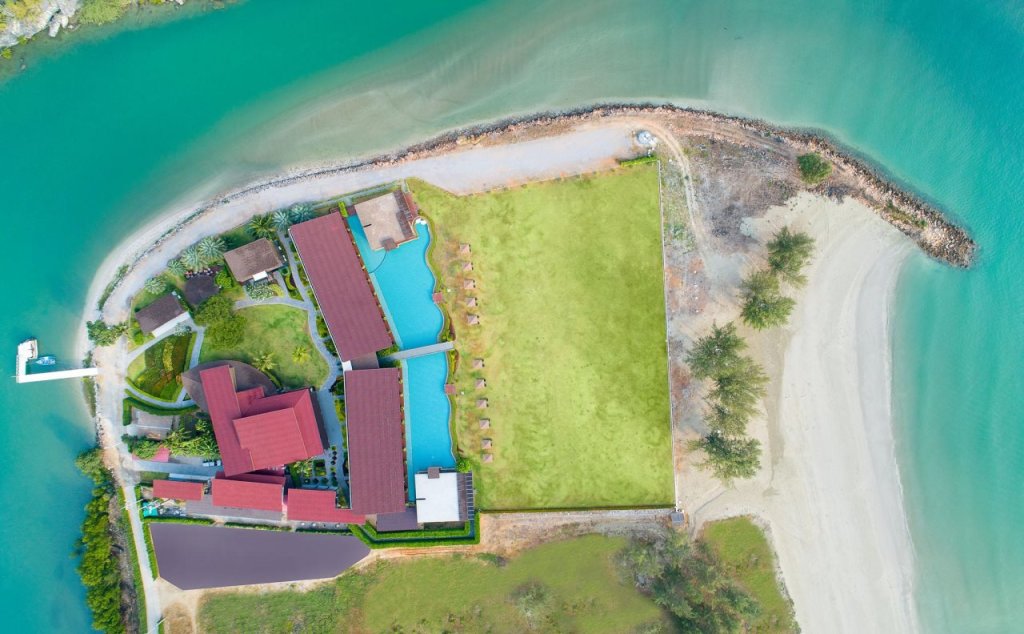 Сам-Рои-Йот: La Isla Pranburi Beach Resort