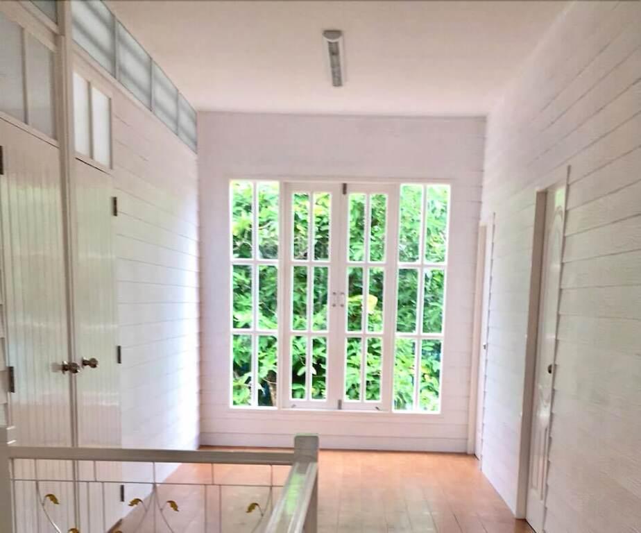 Чумпхон: Thirty Tree Garden House