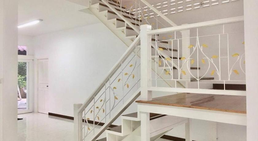 Чумпхон: Thirty Tree Garden House