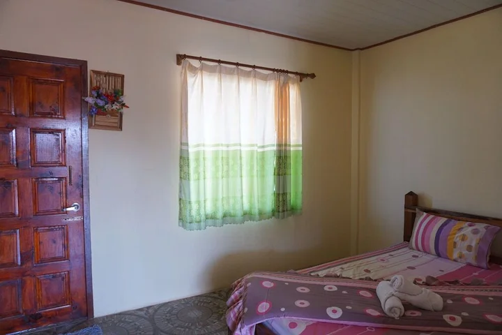 Лоэй: Baan Himkhong