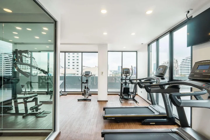 Бангкок: SureStay Plus Hotel by Best Western Sukhumvit 2