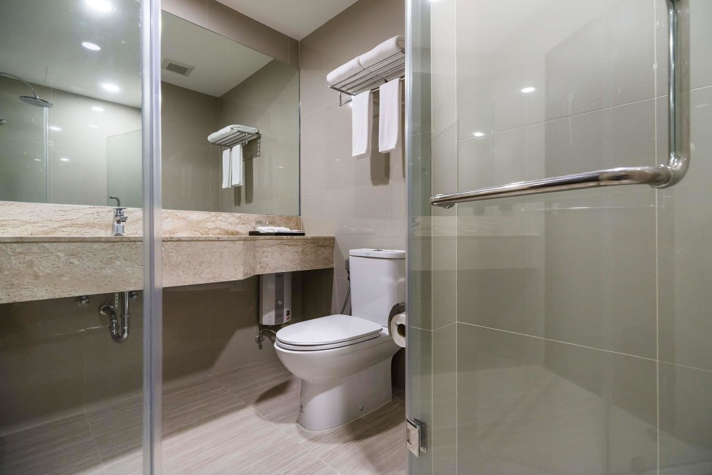 Бангкок: SureStay Plus Hotel by Best Western Sukhumvit 2
