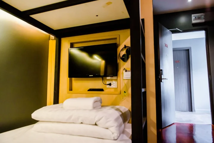 Бангкок: GN Luxury Hostel