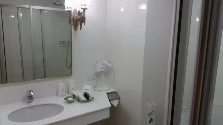 Бангкок: Amdaeng Bangkok Riverside Hotel