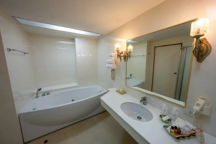 Бангкок: Amdaeng Bangkok Riverside Hotel