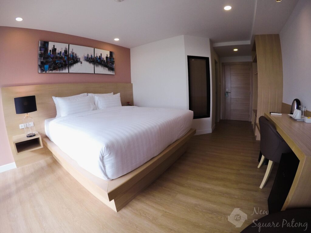 Кату: New Square Patong Hotel