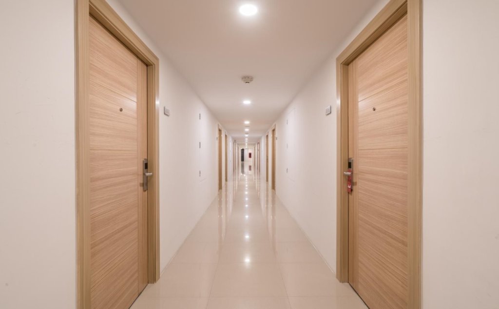 Кату: New Square Patong Hotel
