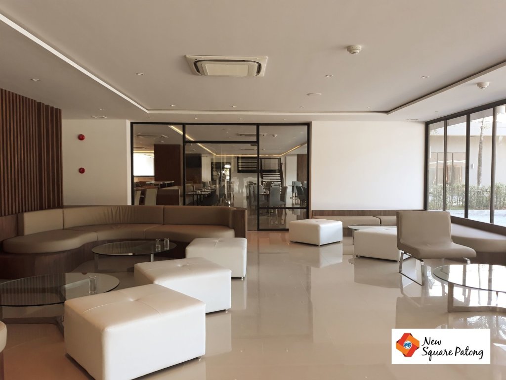 Кату: New Square Patong Hotel