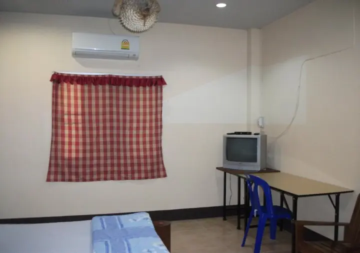 Сураттхани: Mai maung Guest House