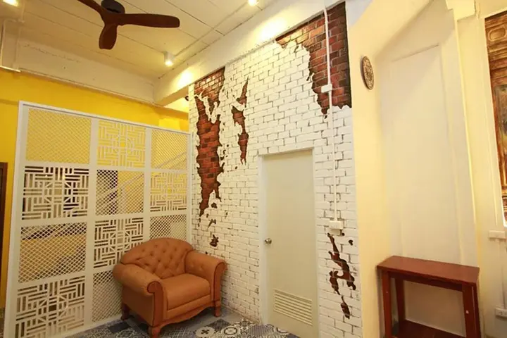 Муанг: Sino Hostel Kata