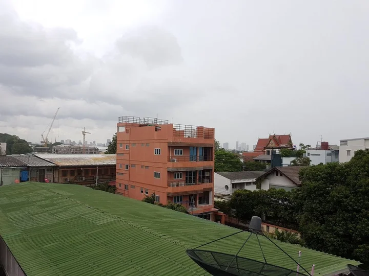 Бангкок: S.E.T Thanmongkol Residence