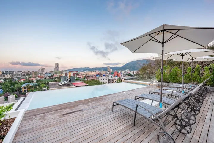 Кату: LullaBella Hotel Patong