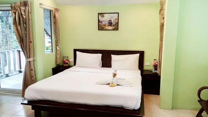 Лансака: Baan Suan Chong Khao Resort